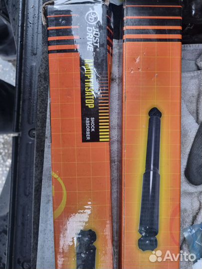 Амортизаторы Toyota land Cruiser prado