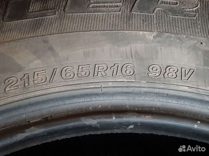 Bridgestone Dueler H/T 215/65 R16 98V, 4 шт