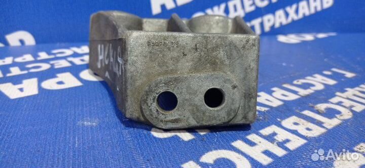 Кронштейн опоры двигателя Daewoo Nexia седан A15MF