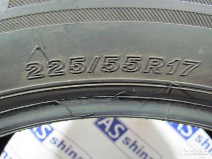 Bridgestone Blizzak LM-32 225/55 R17 96R