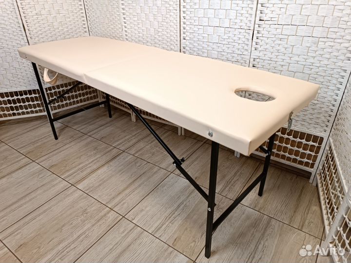 Кушетка с вырезом