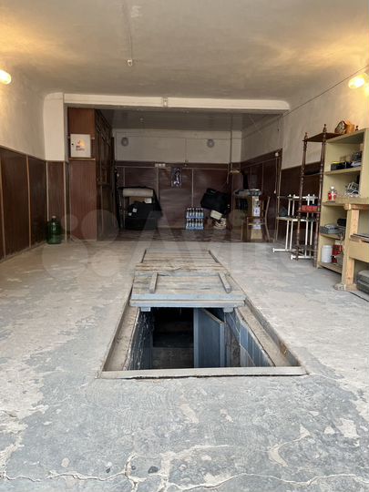 Гараж, > 30 м²