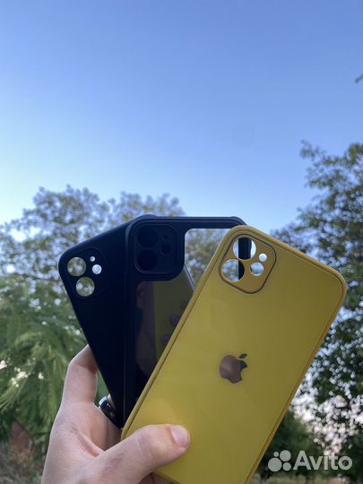 Чехлы iPhone 11