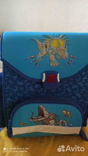 Портфель школьный новый