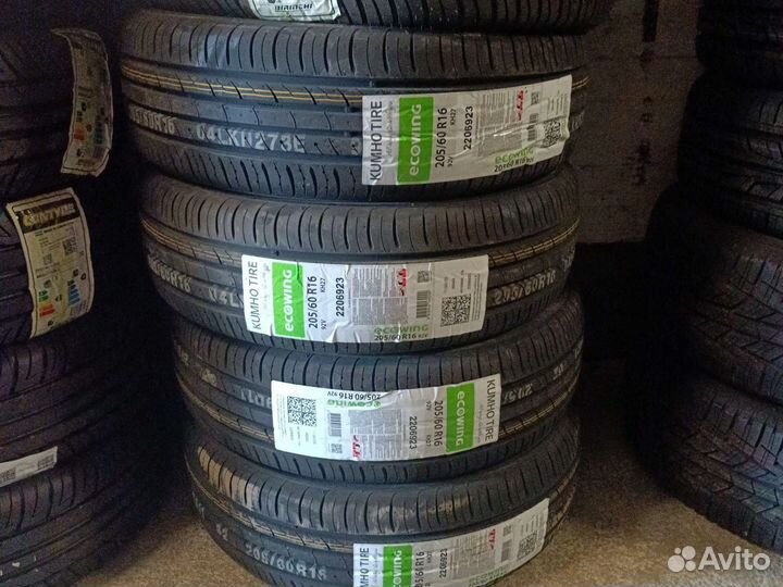 Kumho Ecowing ES01 KH27 205/60 R16