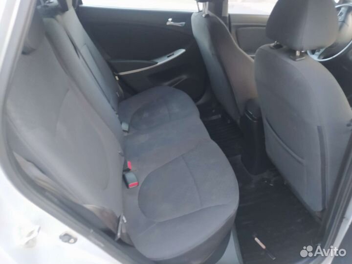 Hyundai Solaris 1.6 AT, 2012, 106 000 км