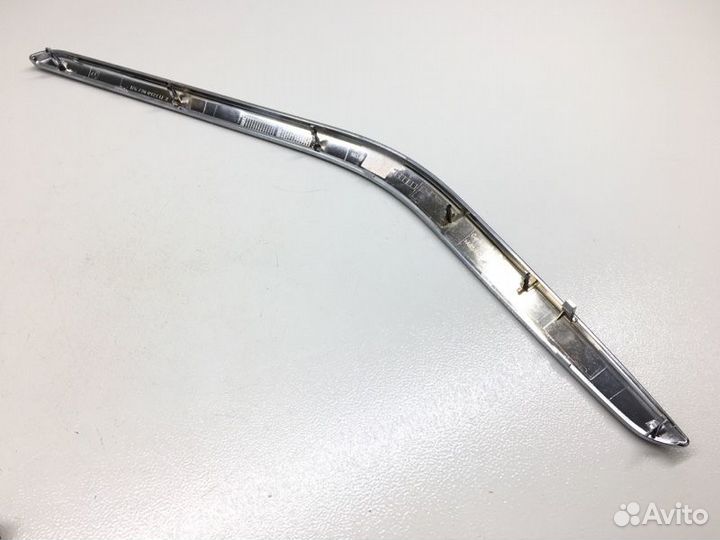 Накладка двери передняя левая Mercedes Cla C117