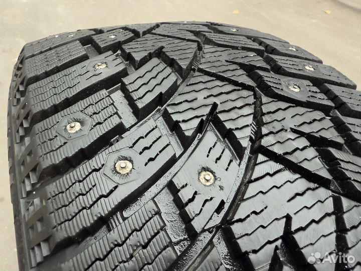 Landsail Ice Star IS37 235/45 R18