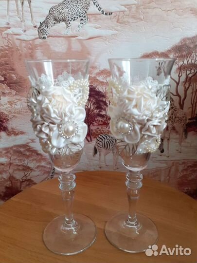 Продаются свадебный бокалы