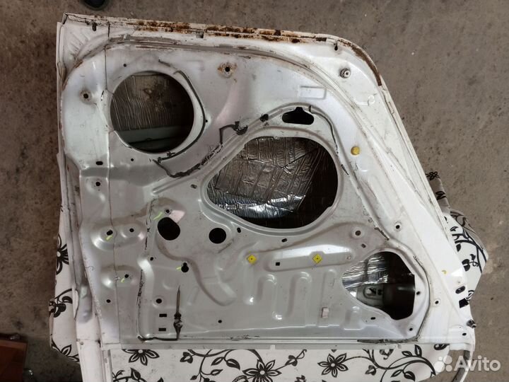 Дверь Byd f3 / Toyota corolla 120 бу оригинал