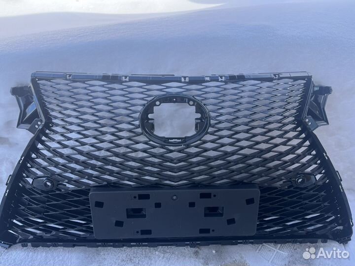 Решетка радиатора Lexus RX, F-Sport