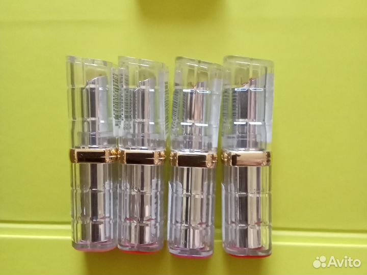 Помада Loreal Paris shine