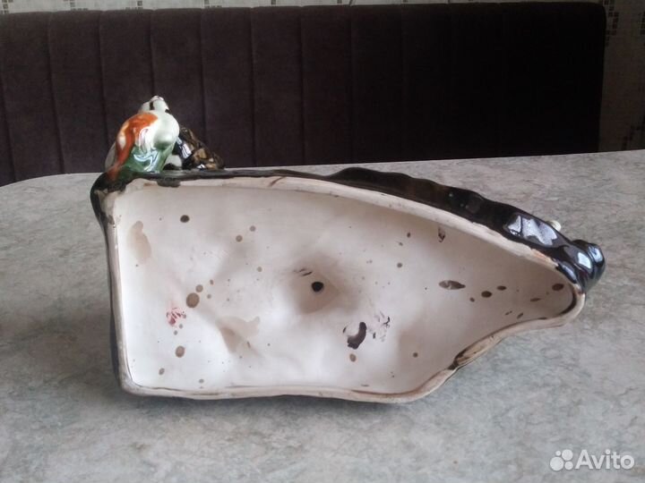 Фарфоровые статуэтки собака с дичью