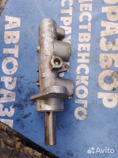 Главный тормозной цилиндр. Mitsubishi Grandis