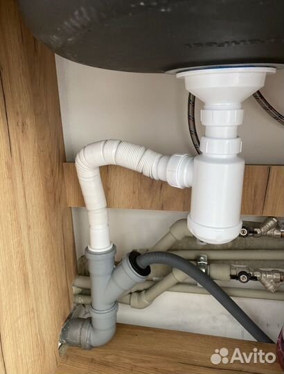 Услуги сантехника. Сантехник. Частный мастер