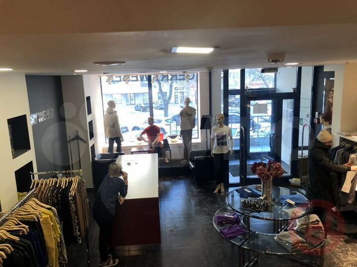 Сдам торговое помещение, 167 м²