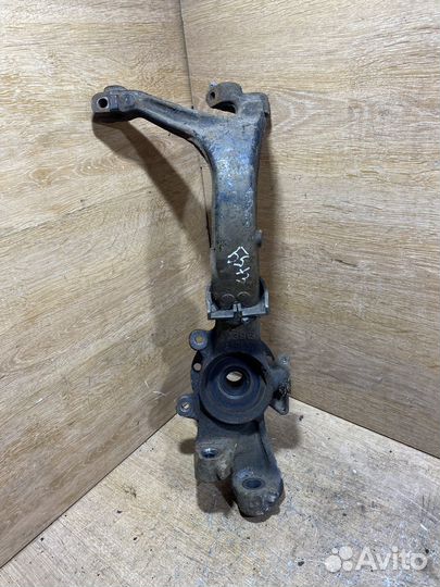 Поворотный кулак передний левый VW Passat B5 + X88