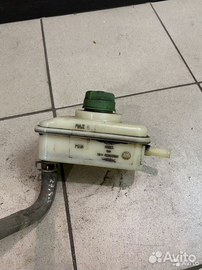 Бачок гур Chery S21