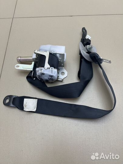 Ремни безопасности Toyota RAV4 (40)