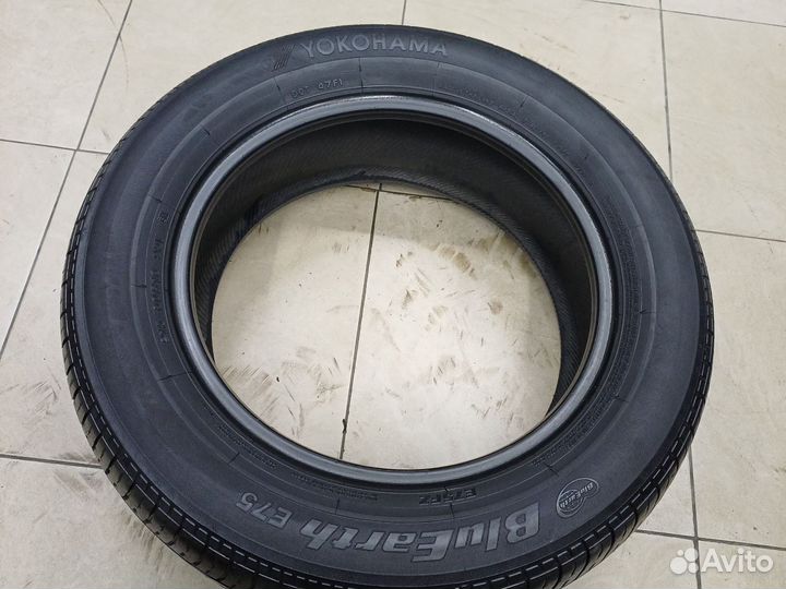 Yokohama BluEarth E75 215/60 R16 95V