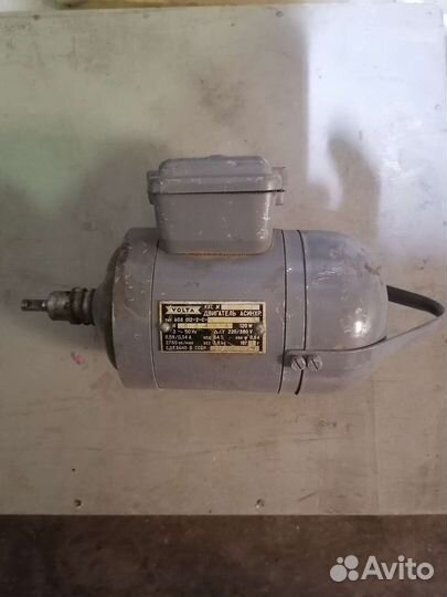 Двигатель с гибким приводомдля мдля стрижки овец