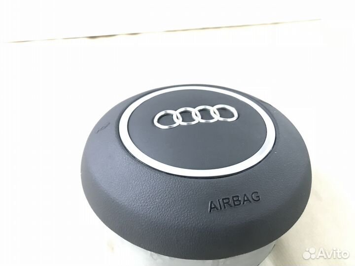 Рулевая накладка Audi A8 D3