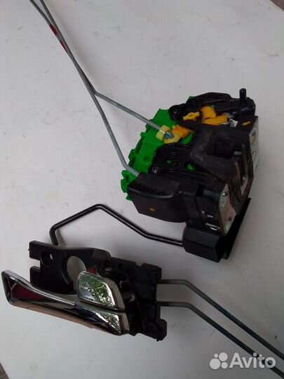 Hyundai Solaris замок двери