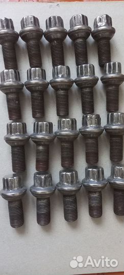 Болты колесные Mercedes