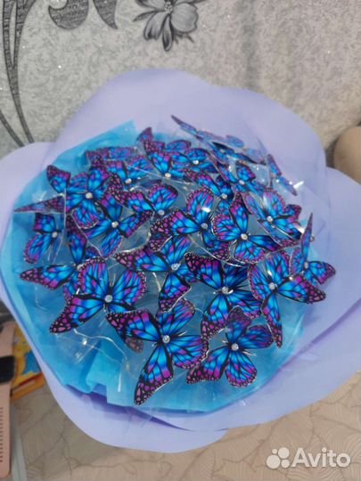 Светящийся букет из бабочек