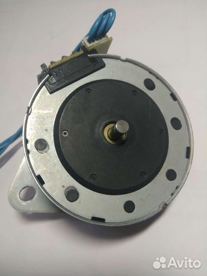 Шаговый двигатель C 2164-60045