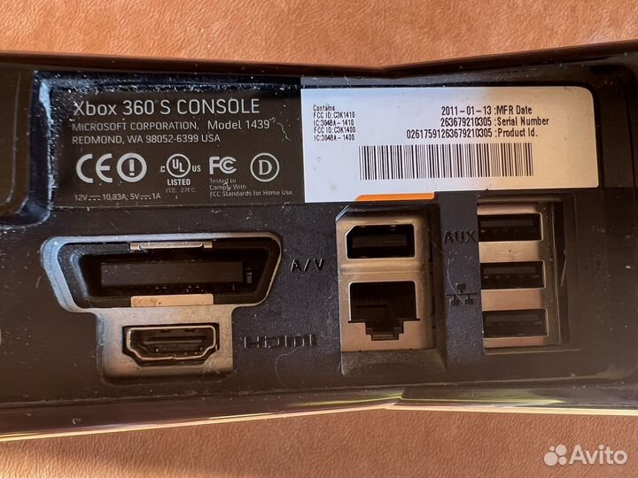 Xbox 360 250GB (LT 3.0) + 2 геймпада + 13 игр