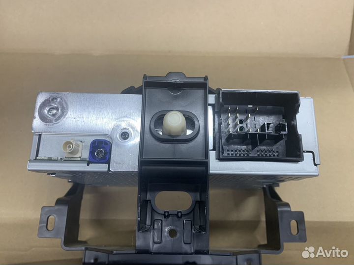 Магнитола Pegeout traveller