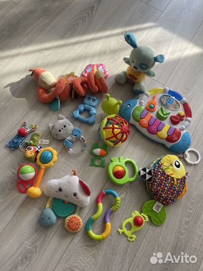 Игрушки для малыша