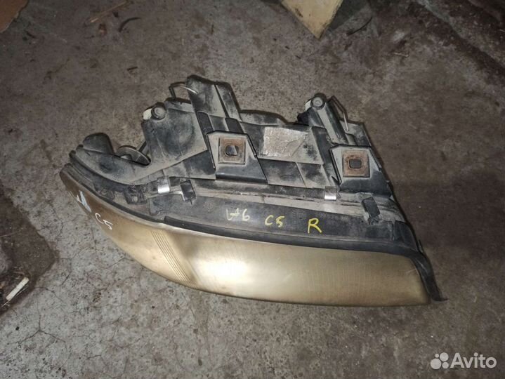 Фара правая Audi A6 C5 1997-2004