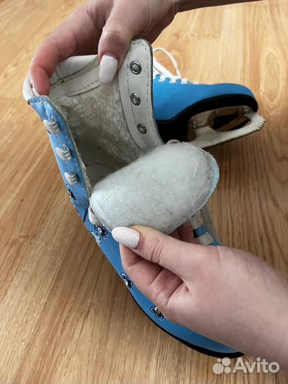 Коньки фигурные