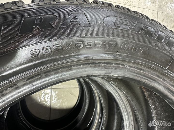 Goodyear UltraGrip 500 23.5/55 R17