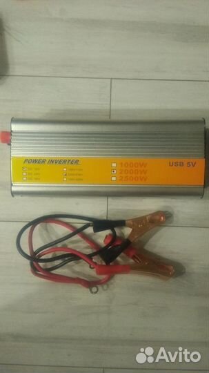 Автомобильный инвертор с 12 на 220 вольт