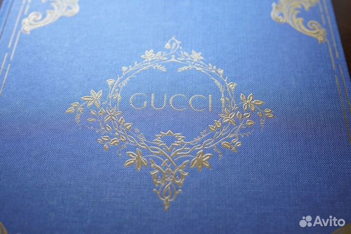 Книга Gucci