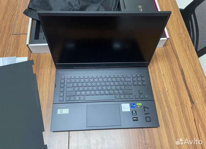 HP omen 17 I7 - 13700HX / RTX 4070 / 16GB / 1TB