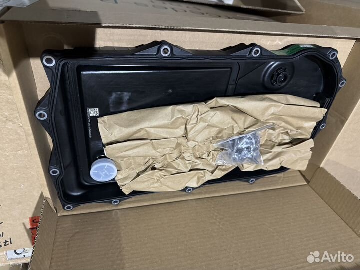 BMW F15 Масляный поддон АКПП 24115A13115