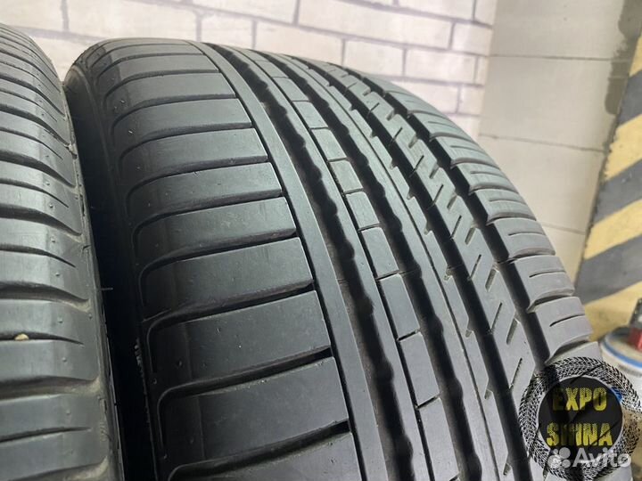 Kinforest KF550-UHP 275/35 R21