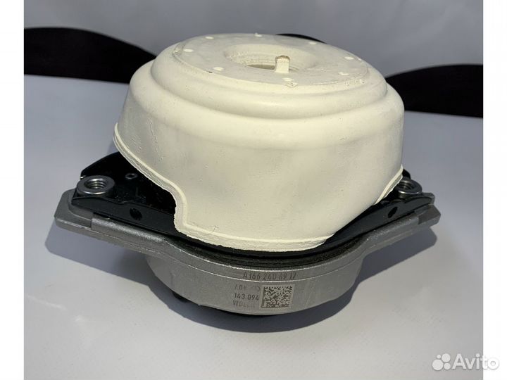 Опора двигателя правая Mercedes а1662406917