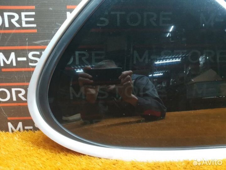 Стекло собачника заднее правое Porsche Cayenne 955