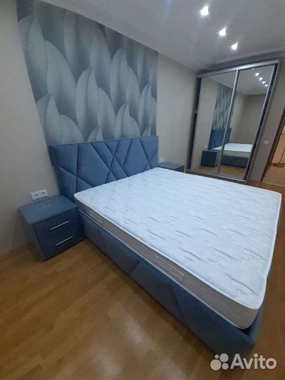 Кровать двухспальная с подьемным механизмом