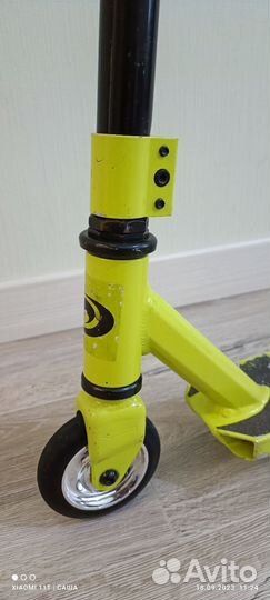 Трюковой самокат