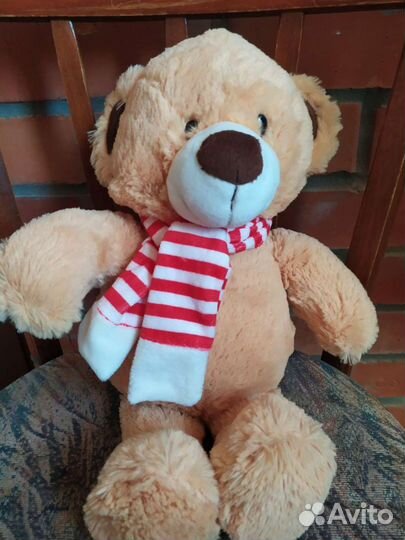 Плюшевый медведь