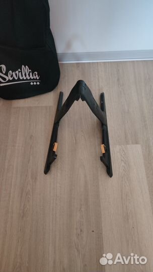 Акустическая гитара