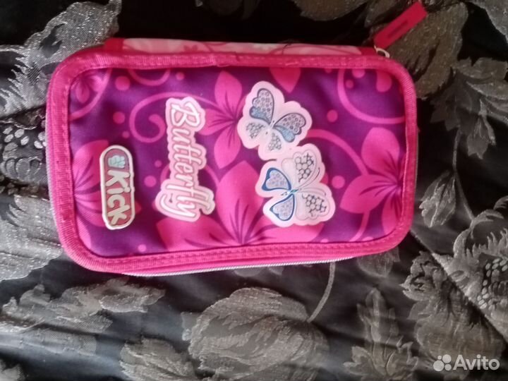 Школьный рюкзак и пенал