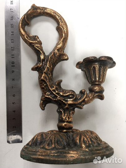 Подсвечник