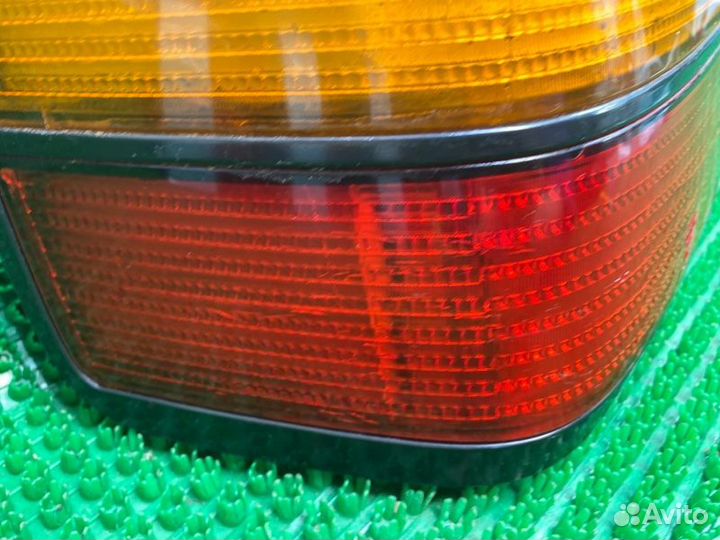 Фонарь внешний задний левый Volkswagen Passat B3